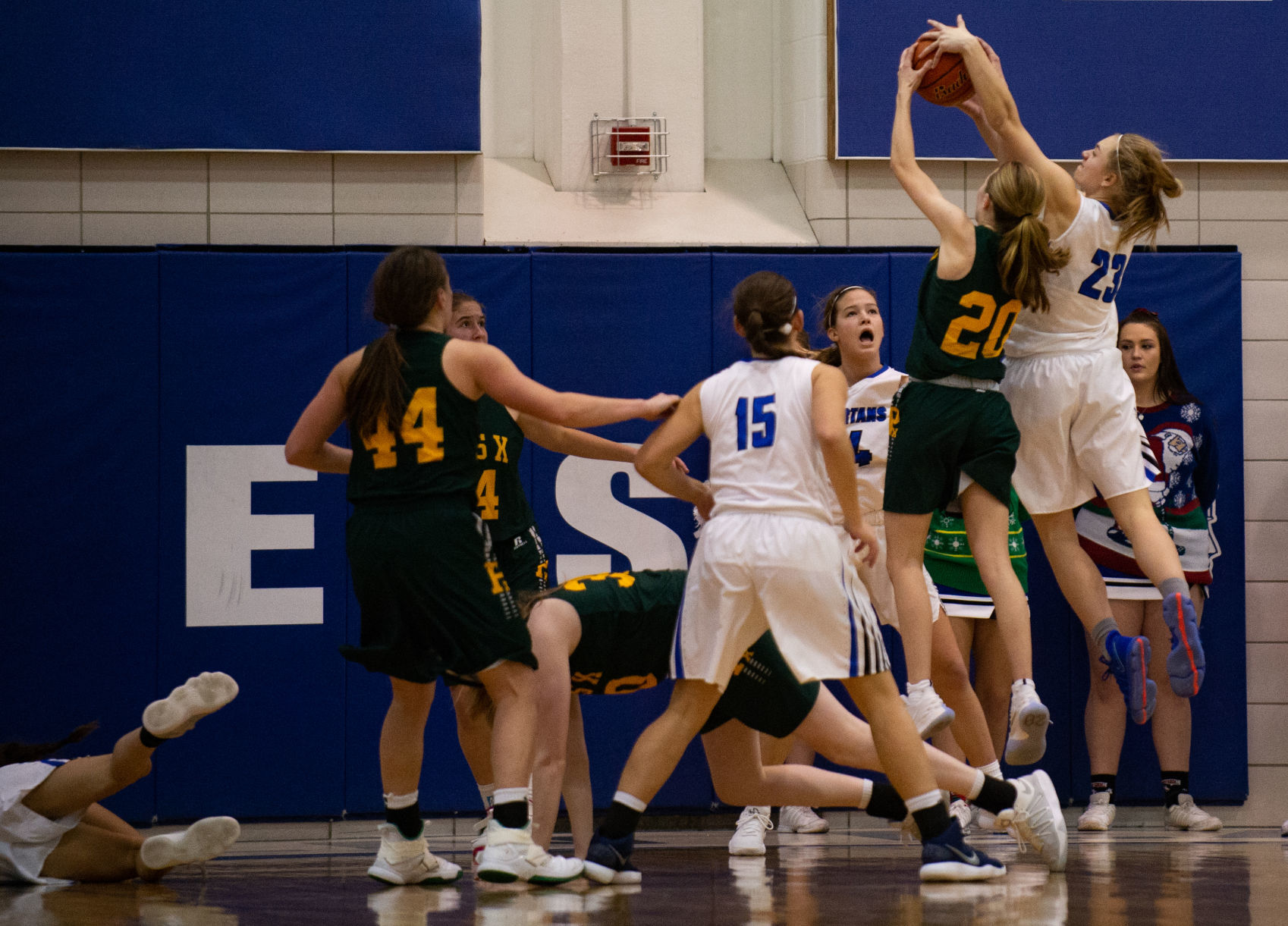 Lincoln Pius X vs. Lincoln East, 12.21